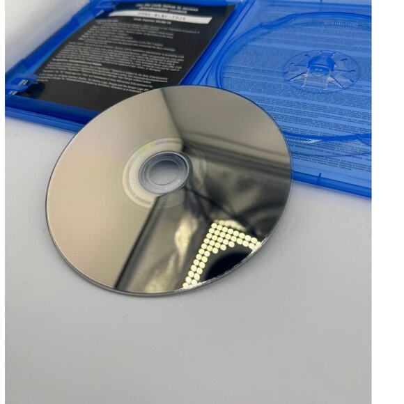 Playstation 4 PS4 Destiny 2 Activision Rated T Game - Picture 3 of 4